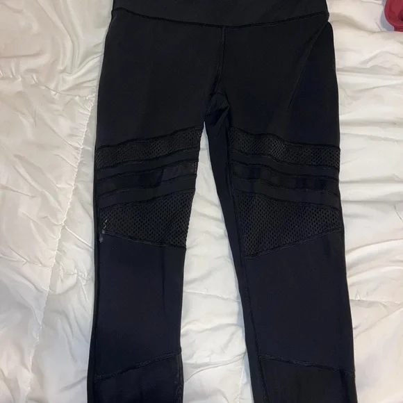 Lululemon Athletica Black Leggings with Mesh Detail - Picture 2 of 5
